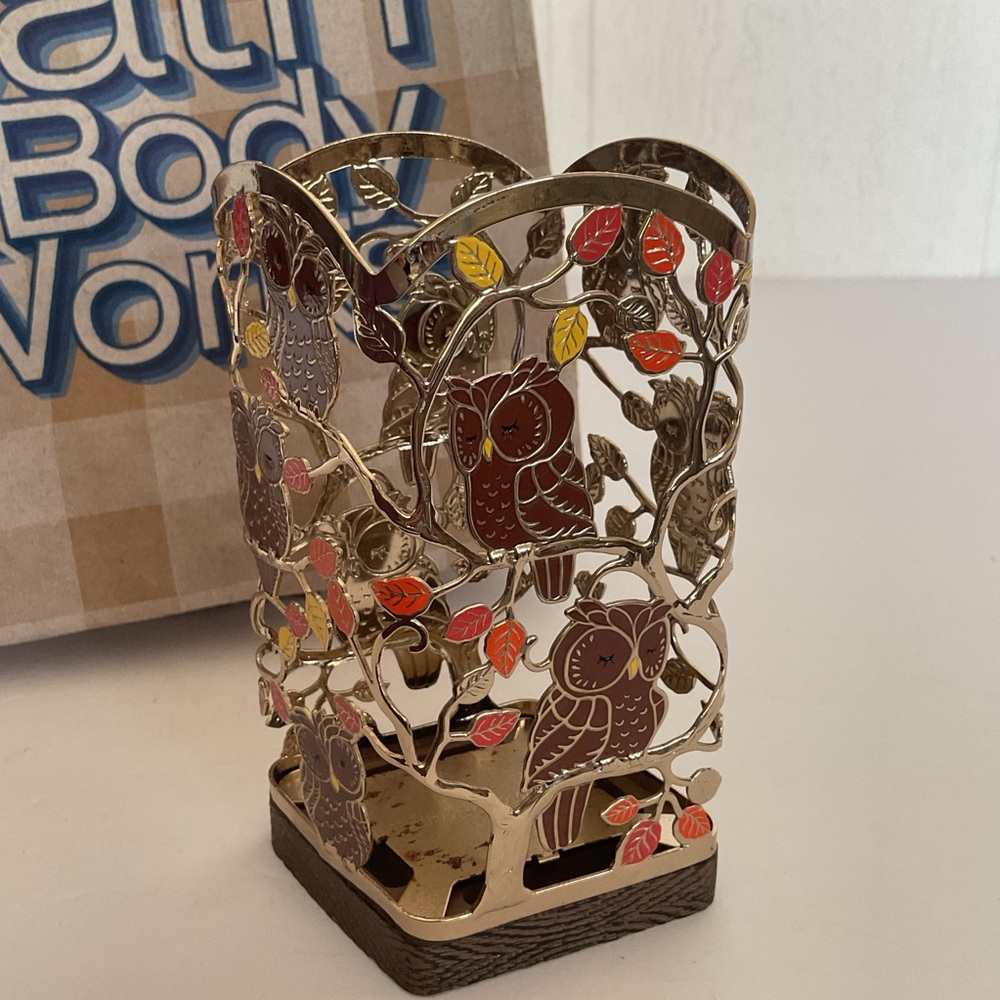 Bath and Body Works owl Foaming Soap Holder